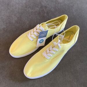 Universal Thread Women’s Lunea Canvas Apparel Sneakers Shoes Lace Up Size 12 NWT